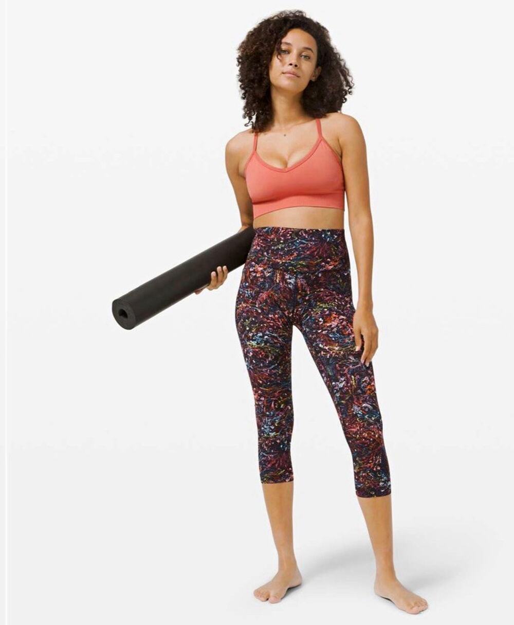 Lululemon Align Crop leggings in the vibrant Foliage Overlay Multi floral Sz 6
